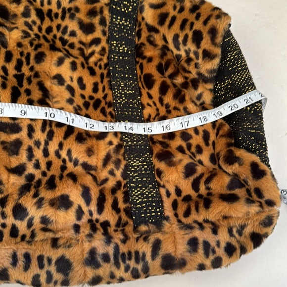 America & Beyond Leopard Print Fur tote - Picture 9 of 10